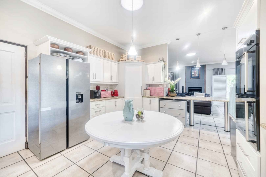 4 Bedroom Property for Sale in Hermanus Heights Western Cape